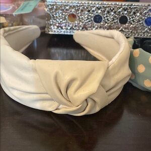 Cream Hair Accessories with Knotted Design